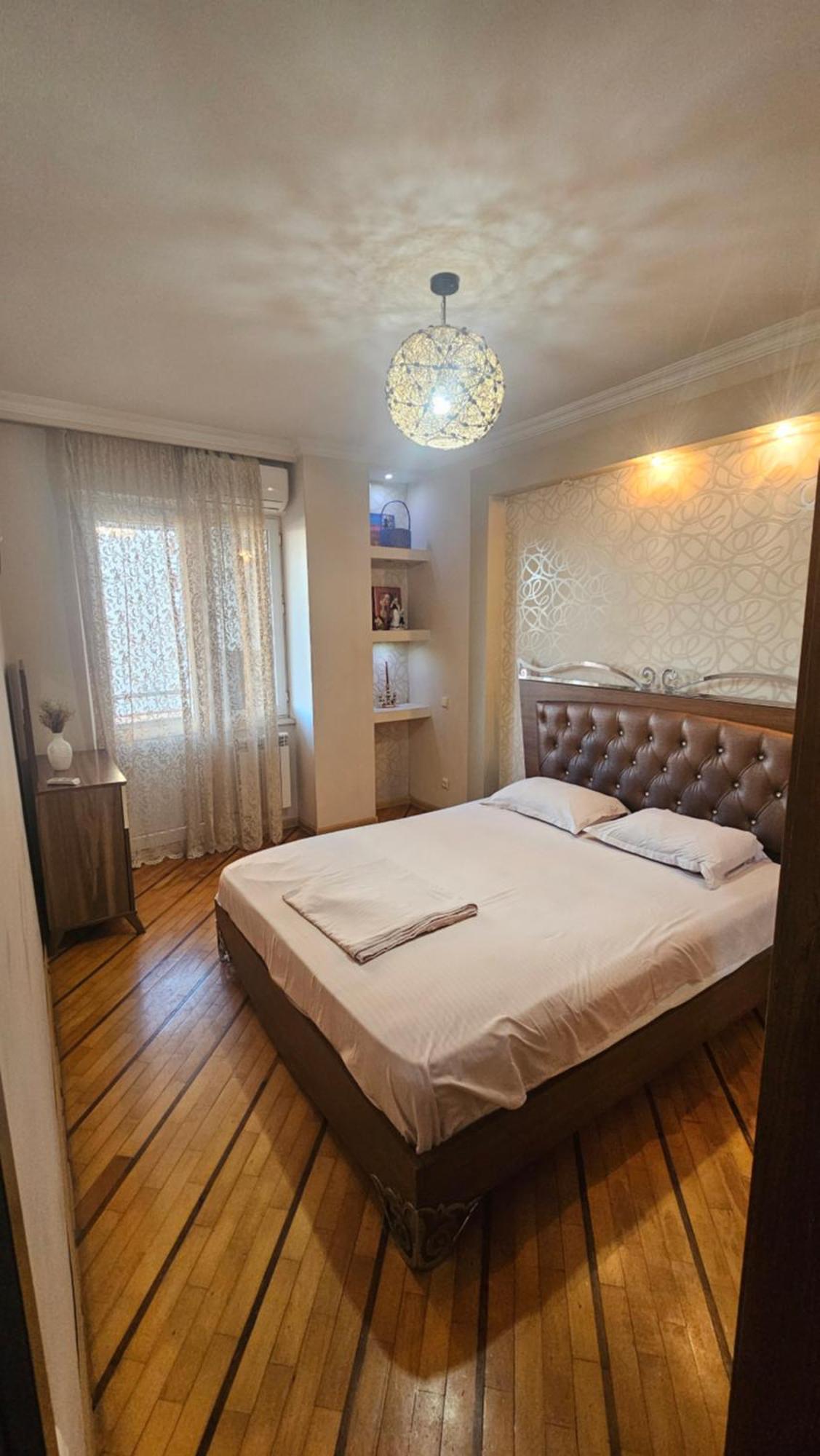 Nukri-2017 Apartment Batumi Bagian luar foto